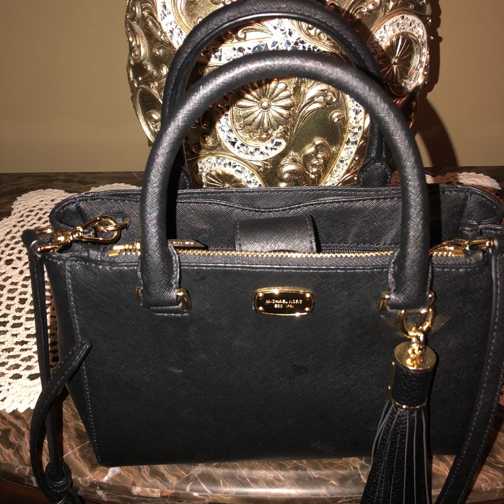 Authentic Black Saffiano Michael Kors Bag - Picture 4 of 4